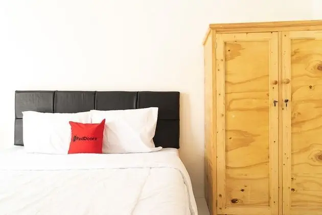 Tek Büyük Yataklı Oda (RedDoorz)