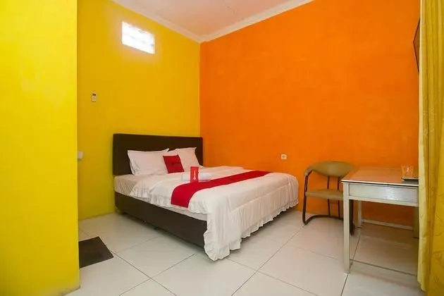 Tek Büyük Yataklı Oda (RedDoorz)