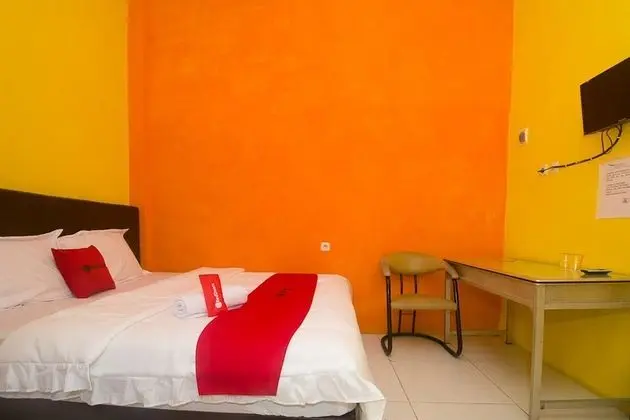 Tek Büyük Yataklı Oda (RedDoorz)