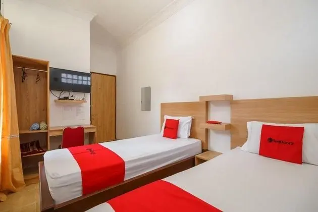 İki Ayrı Yataklı Oda (RedDoorz)