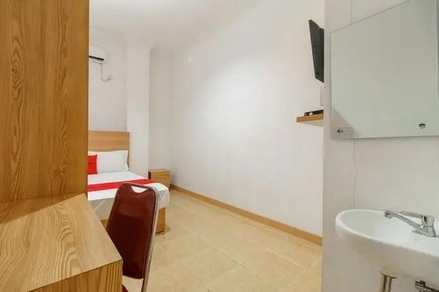 Tek Büyük Yataklı Oda (RedDoorz)