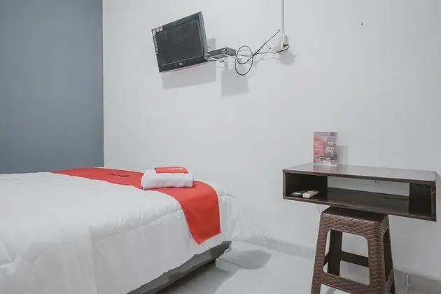 Tek Büyük Yataklı Oda (RedDoorz)