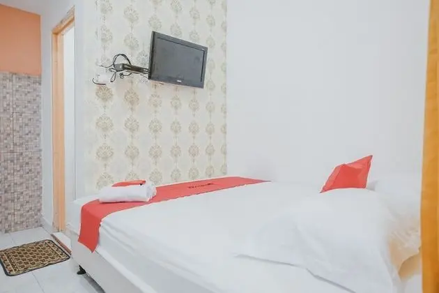 Tek Büyük Yataklı Oda (RedDoorz)