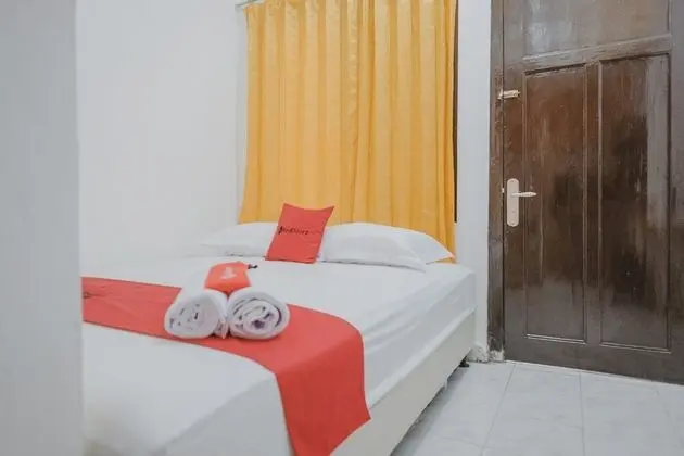 Tek Büyük Yataklı Oda (RedDoorz)
