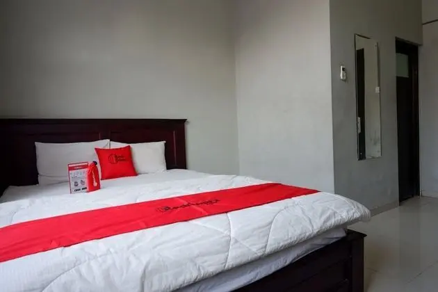 Tek Büyük Yataklı Oda (RedDoorz)