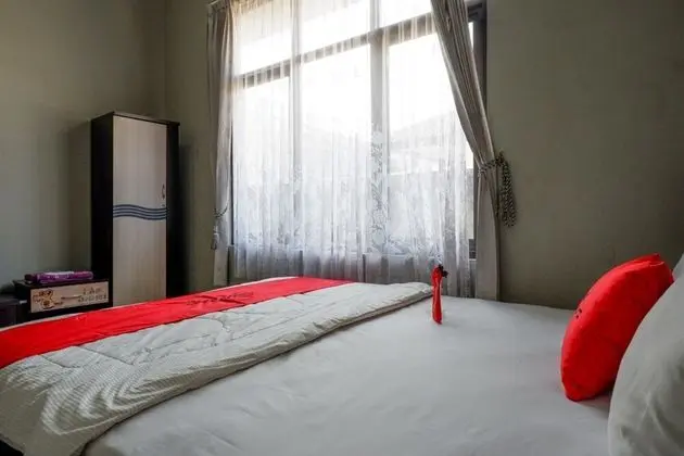 Tek Büyük Yataklı Oda (RedDoorz)