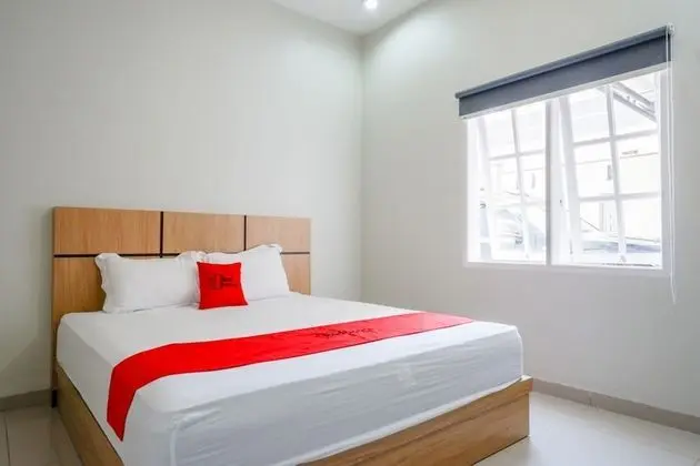 Tek Büyük Yataklı Oda (RedDoorz)