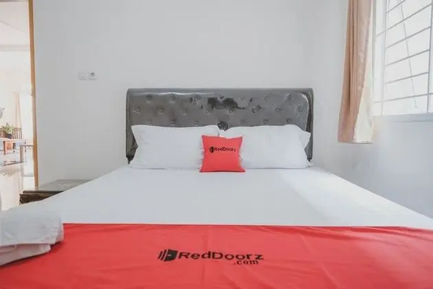 Tek Büyük Yataklı Oda (RedDoorz)