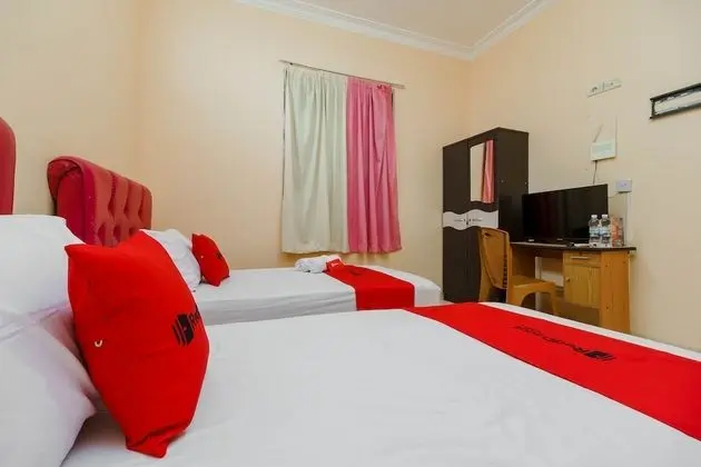 İki Ayrı Yataklı Oda (RedDoorz)