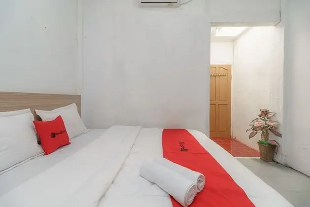 Tek Büyük Yataklı Oda (RedDoorz)