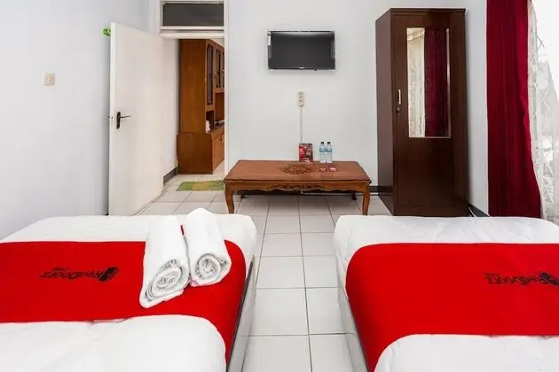 İki Ayrı Yataklı Oda (RedDoorz)