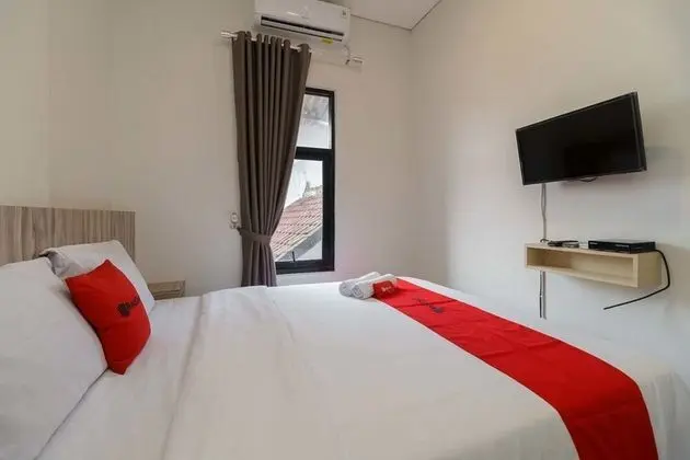 Tek Büyük Yataklı Oda (RedDoorz)