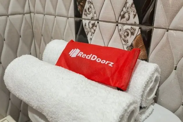 Tek Büyük Yataklı Oda (RedDoorz)
