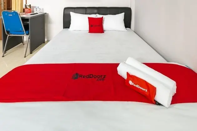 Tek Büyük Yataklı Oda (RedDoorz)