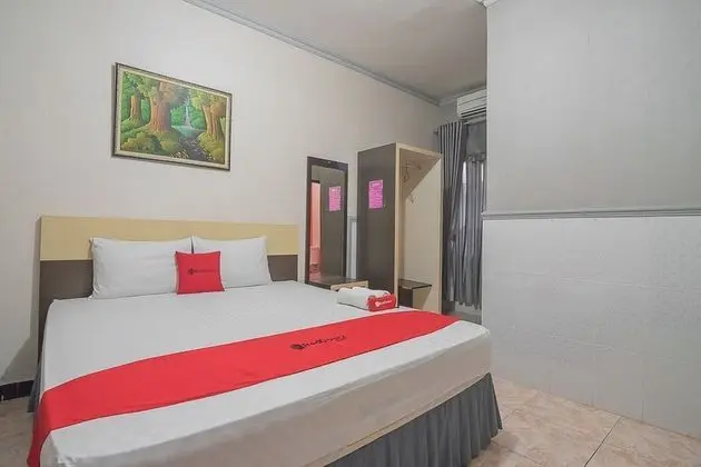 Tek Büyük Yataklı Oda (RedDoorz)