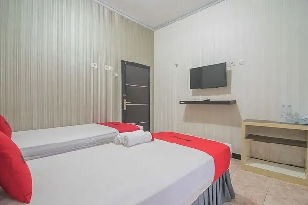 Tek Büyük Yataklı Oda (RedDoorz)