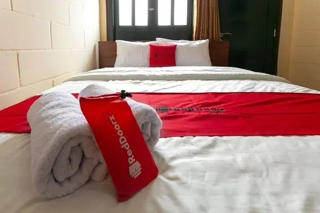 Tek Büyük Yataklı Oda (RedDoorz)