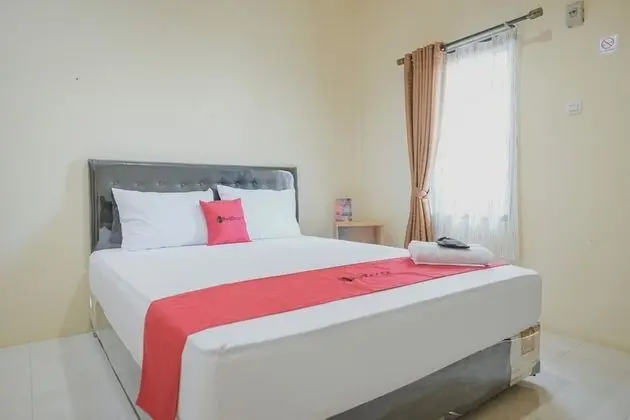 Tek Büyük Yataklı Oda (RedDoorz)