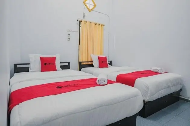 Standard İki Ayrı Yataklı Oda (Reddoorz)
