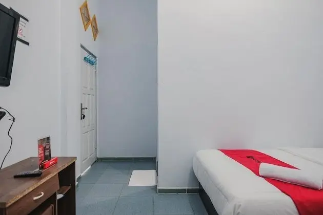 Standard İki Ayrı Yataklı Oda (Reddoorz)