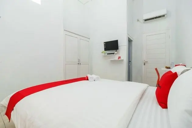 Tek Büyük Yataklı Oda (RedDoorz)