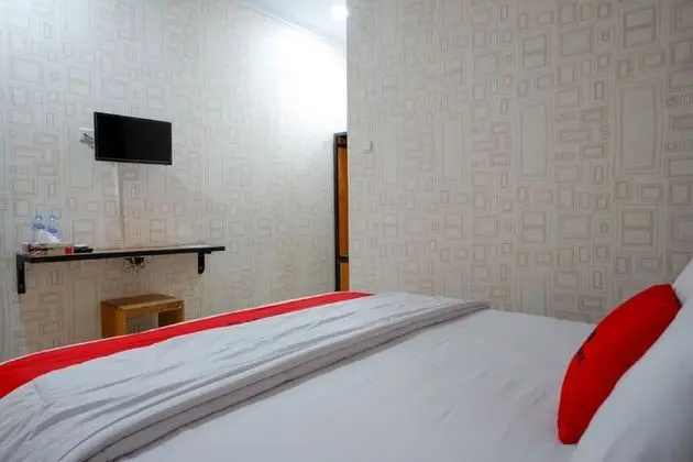 Tek Büyük Yataklı Oda (RedDoorz)