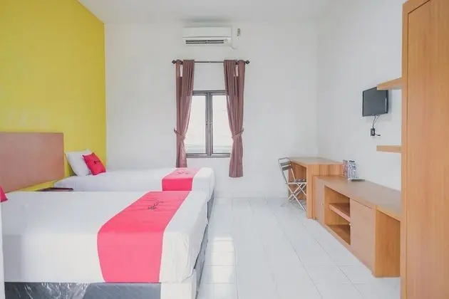 İki Ayrı Yataklı Oda (RedDoorz)