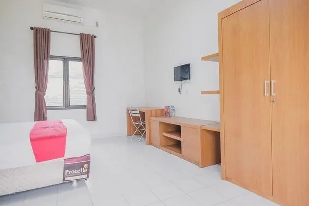 Tek Büyük Yataklı Oda (RedDoorz)