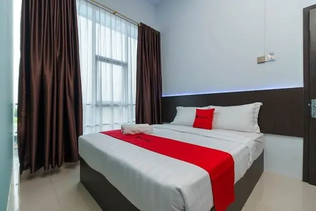 Tek Büyük Yataklı Oda (RedDoorz)