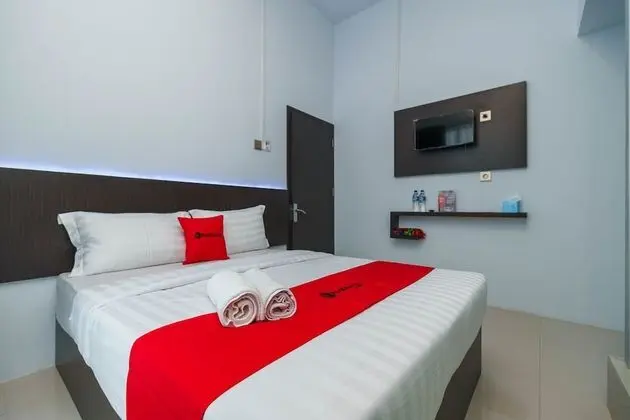 Tek Büyük Yataklı Oda (RedDoorz)