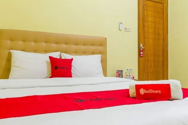 Tek Büyük Yataklı Oda (RedDoorz)