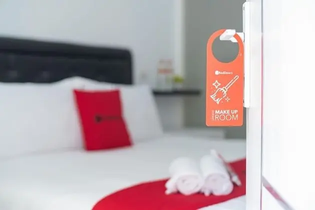 Tek Büyük Yataklı Oda (RedDoorz)