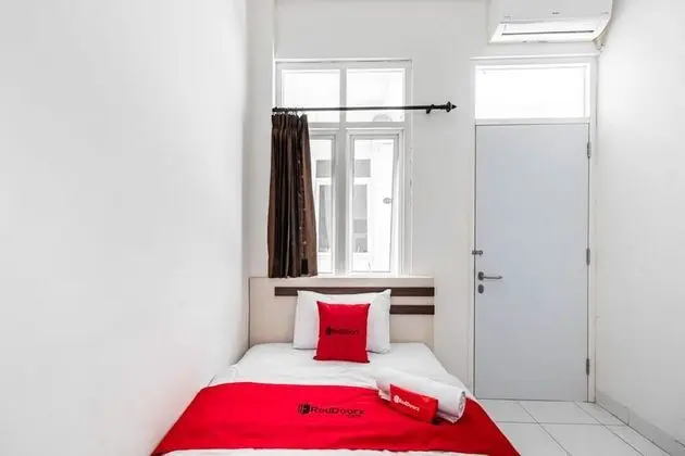 Economy Tek Büyük Yataklı Oda (Reddoorz)