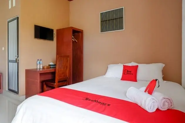 Deluxe Tek Büyük Yataklı Oda (RedDoorz)