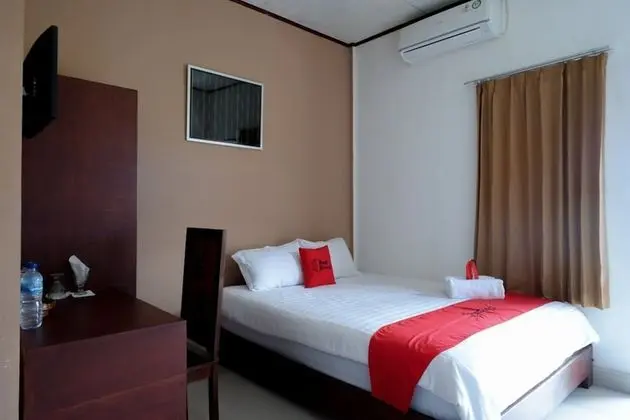 Tek Büyük Yataklı Oda (RedDoorz)
