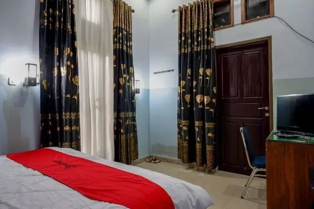 Tek Büyük Yataklı Oda (RedDoorz)