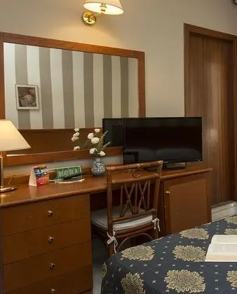 Tek Büyük veya İki Ayrı Yataklı Oda