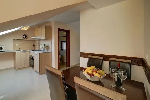 Apart Daire, 2 Yatak Odası, Balkon