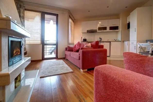 Apart Daire, 2 Yatak Odası, Balkon