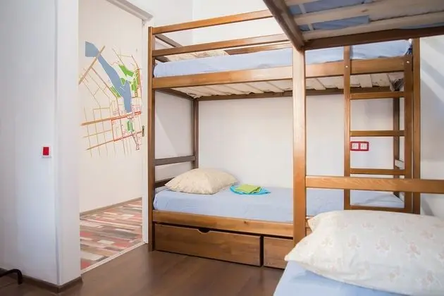 Ortak Ranzalı Oda, Karma Ranzalı Oda (1 Bed in 6 Person Dorm)