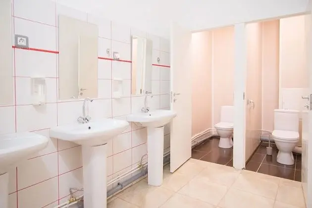 Ortak Ranzalı Oda, Karma Ranzalı Oda (1 Bed in 6 Person Dorm)
