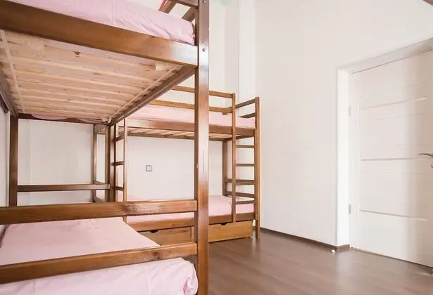 Ortak Ranzalı Oda, Sadece kadınlar için ( Bed in 6 Person Dorm)