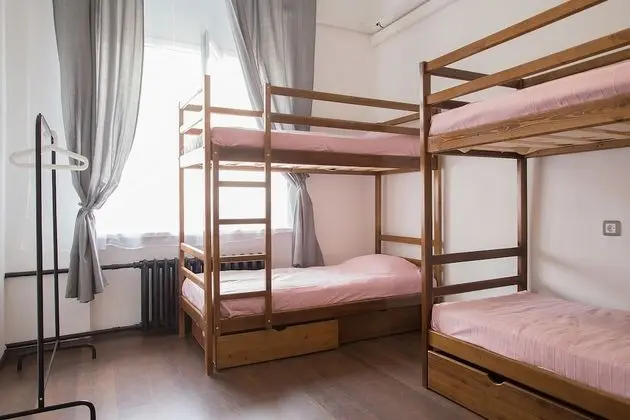 Ortak Ranzalı Oda, Sadece kadınlar için ( Bed in 6 Person Dorm)