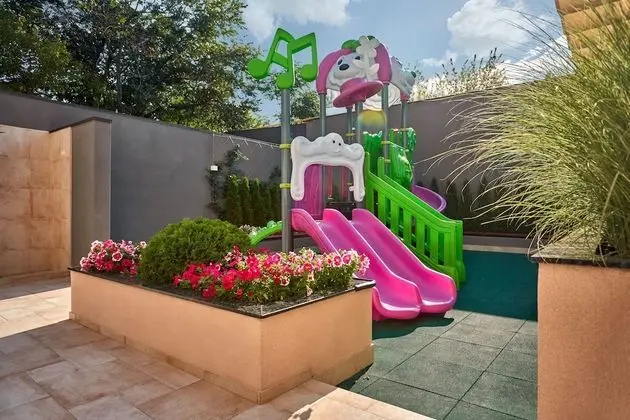 Junior Süit, Şehir Manzaralı