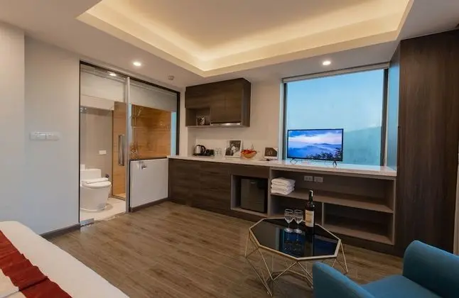 Stüdyo, Bahçe Manzaralı