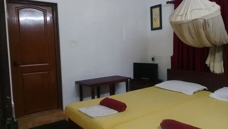 Luxury Tek Büyük Yataklı Oda