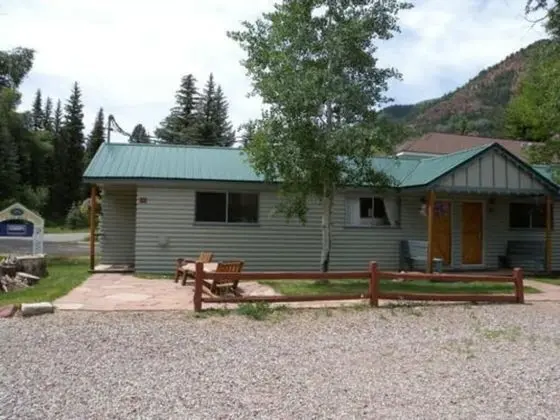 Deluxe Tek Büyük Yataklı Oda, Özel Banyo (Room 10 - Pet-Friendly)