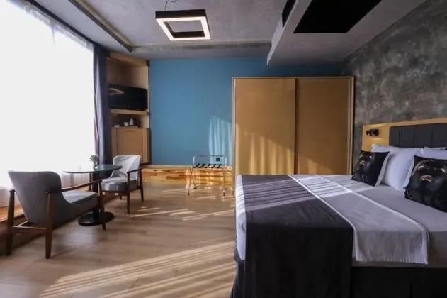 Suite, Şehir Manzaralı