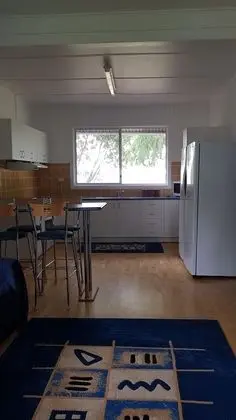 Comfort Kır Evi, 2 Yatak Odası, Göl Manzaralı (Cockatoo Cottage)