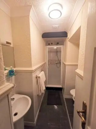 Superior Tek Büyük Yataklı Oda, Banyolu/Duşlu, Bahçe Manzaralı (Deluxe King with Lounge)